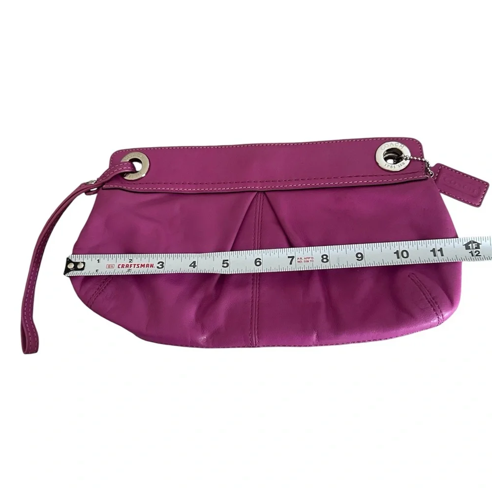 Coach Kyra Large Clutch/wristlet‎ -Pink Berry